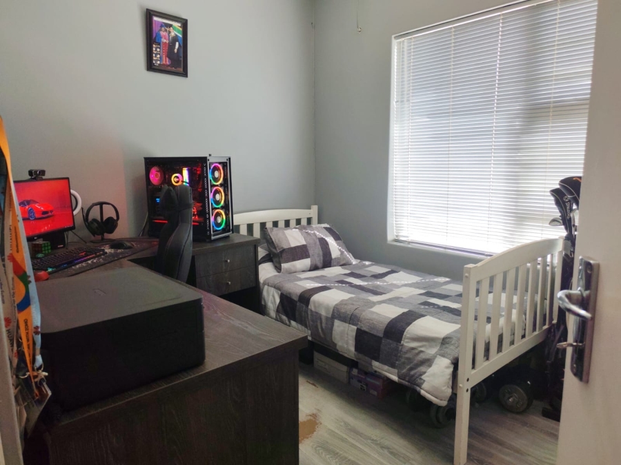 2 Bedroom Property for Sale in Hagley Western Cape